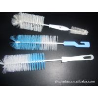 Space cup brush