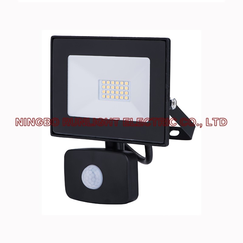 LED Floodlight with sensor