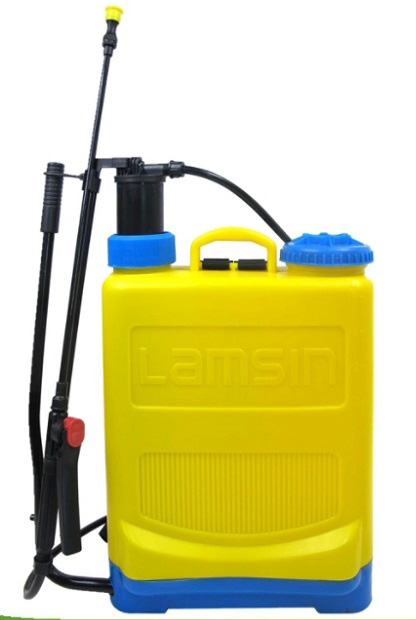 FLASHLIGHT INTEGRATED SPRAYER