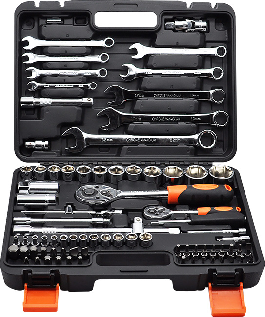 82PCS SOCKET SET